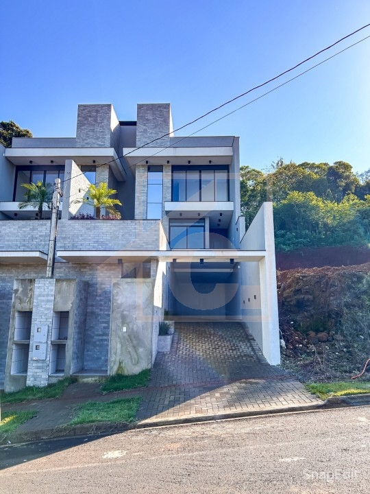 Triplex à venda em Pato Branco no bairro São Luiz ,próximo ao PB Shopping
