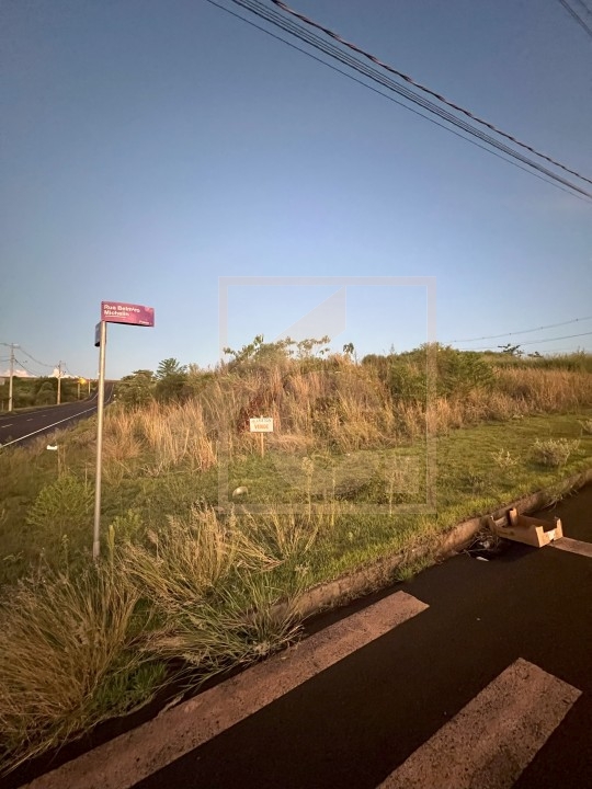 Terreno de esquina à venda em Pato Branco no bairro Fraron