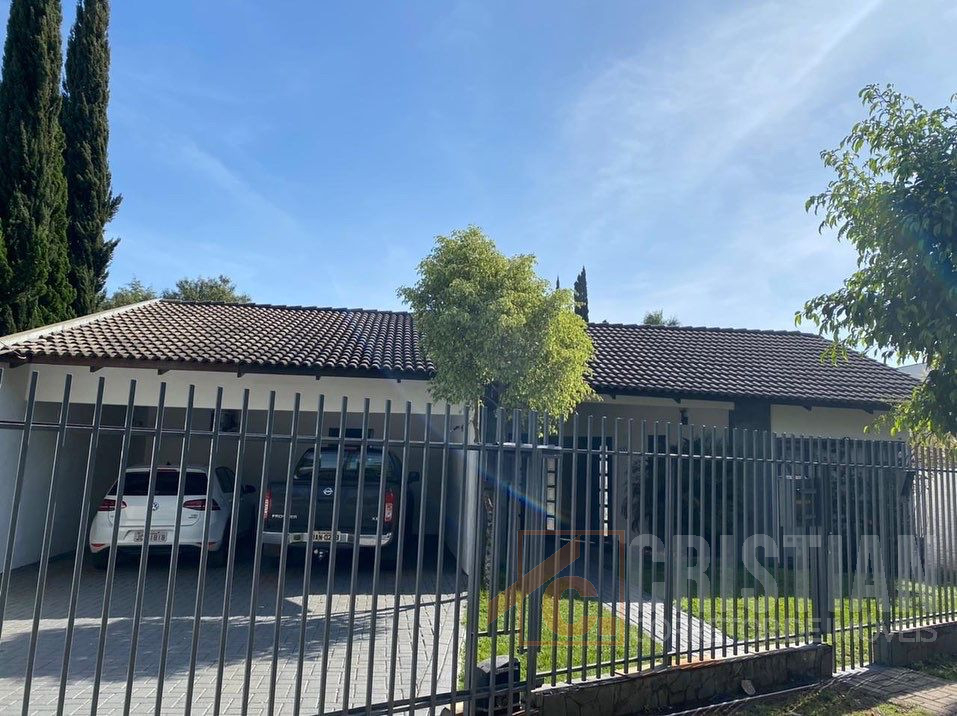 Casa à venda em Pato Branco no bairro Pinheiros