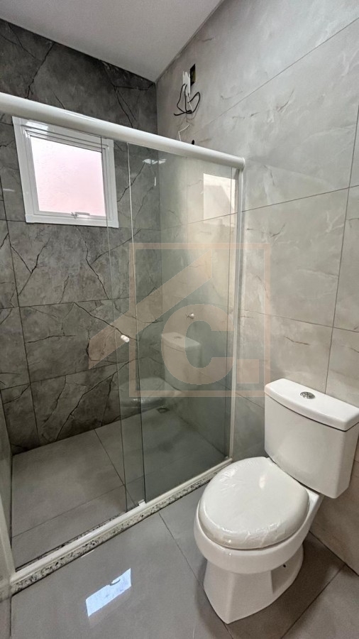 Casa à venda em Pato Branco com 1 Suíte + 2 Quartos no bairro Fraron