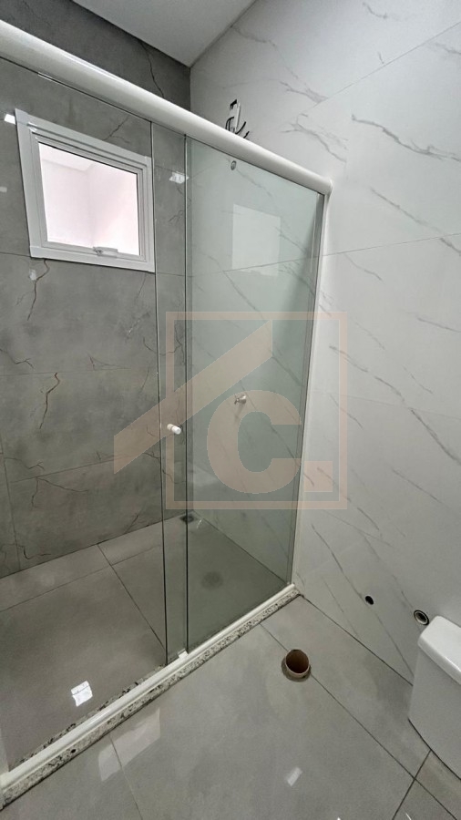 Casa à venda em Pato Branco com 1 Suíte + 2 Quartos no bairro Fraron