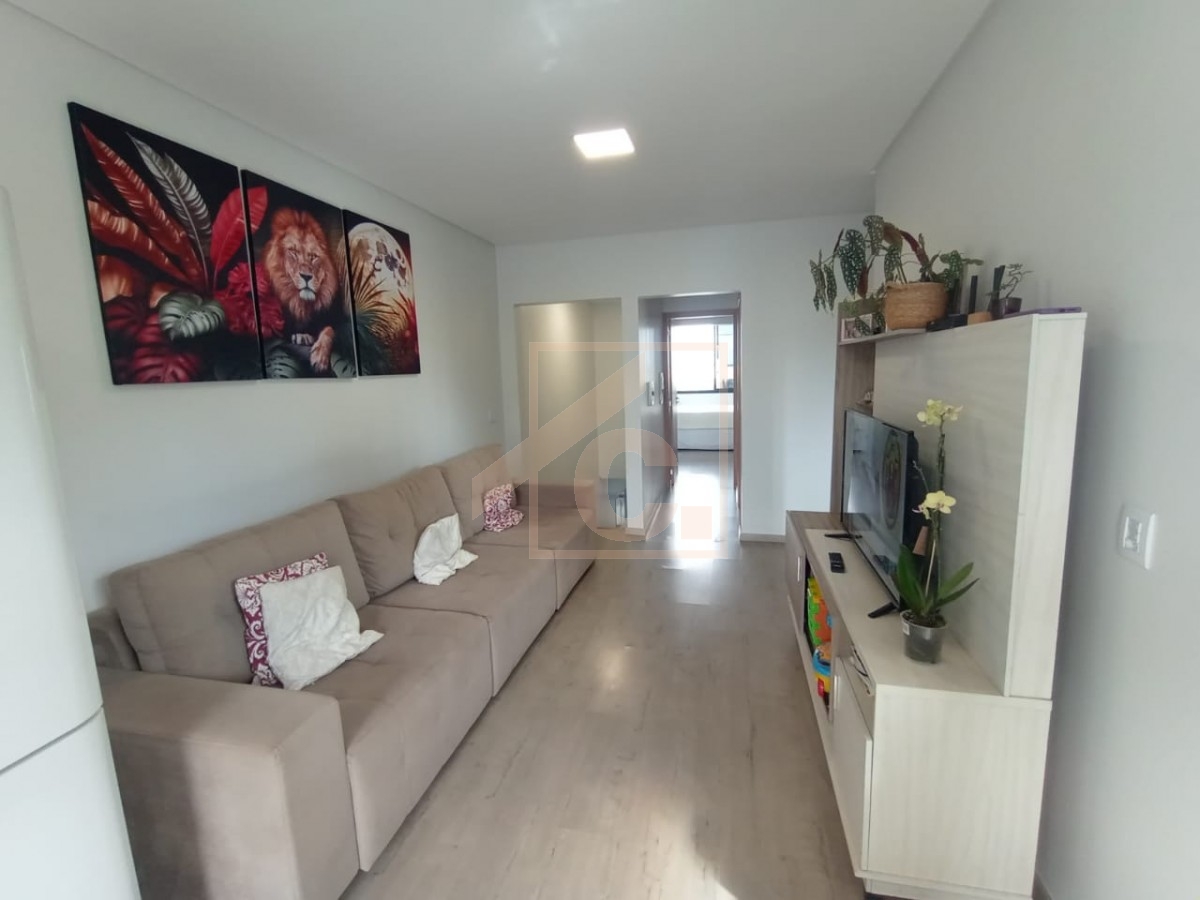 Sobrado à venda em Pato Branco com 1 Suíte + 2 quartos bairro Fraron