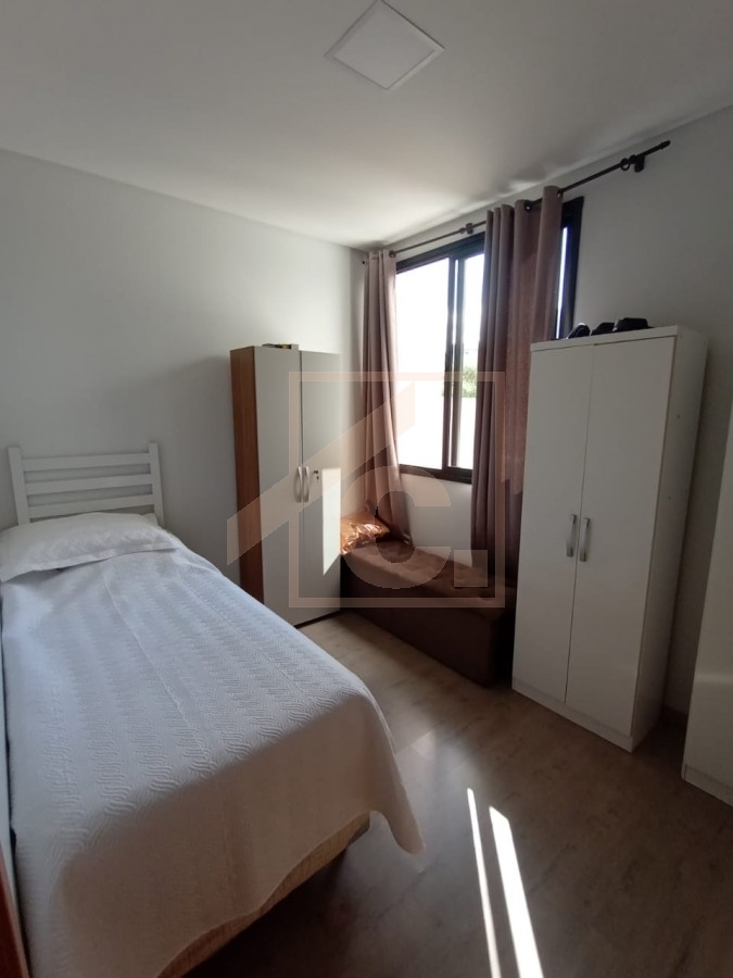 Sobrado à venda em Pato Branco com 1 Suíte + 2 quartos bairro Fraron