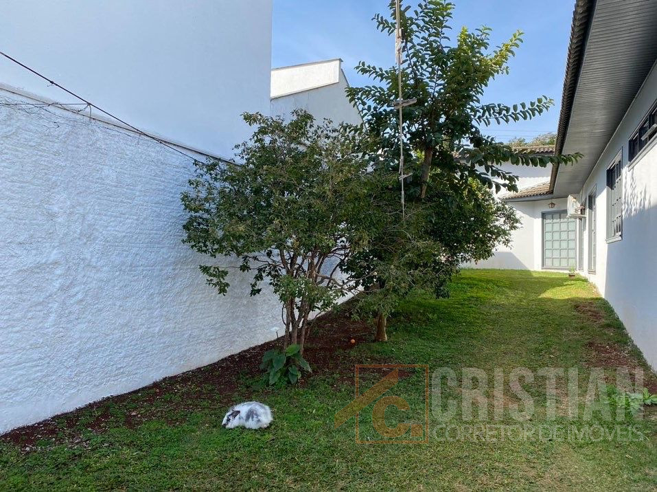 Casa à venda em Pato Branco no bairro Pinheiros