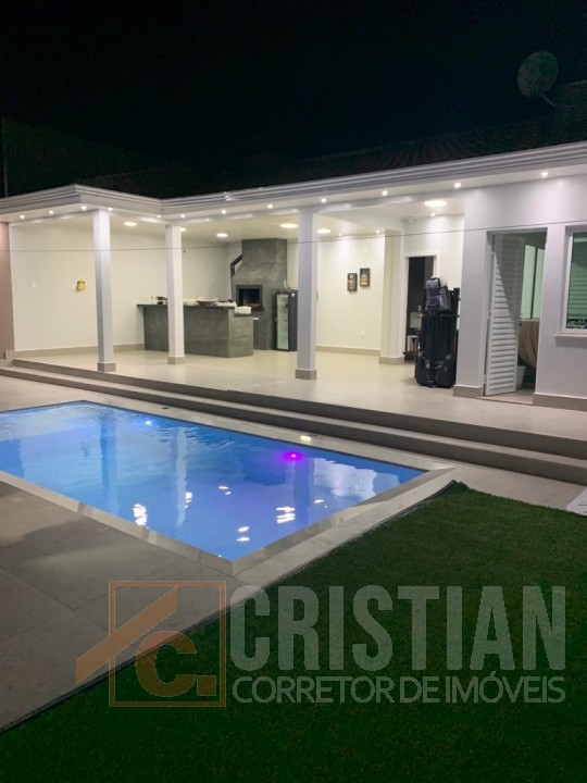 Sobrado mobiliado à venda em Pato Branco no Bairro Fraron