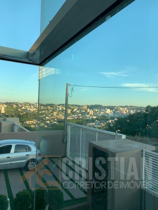 Sobrado mobiliado à venda em Pato Branco no Bairro Fraron