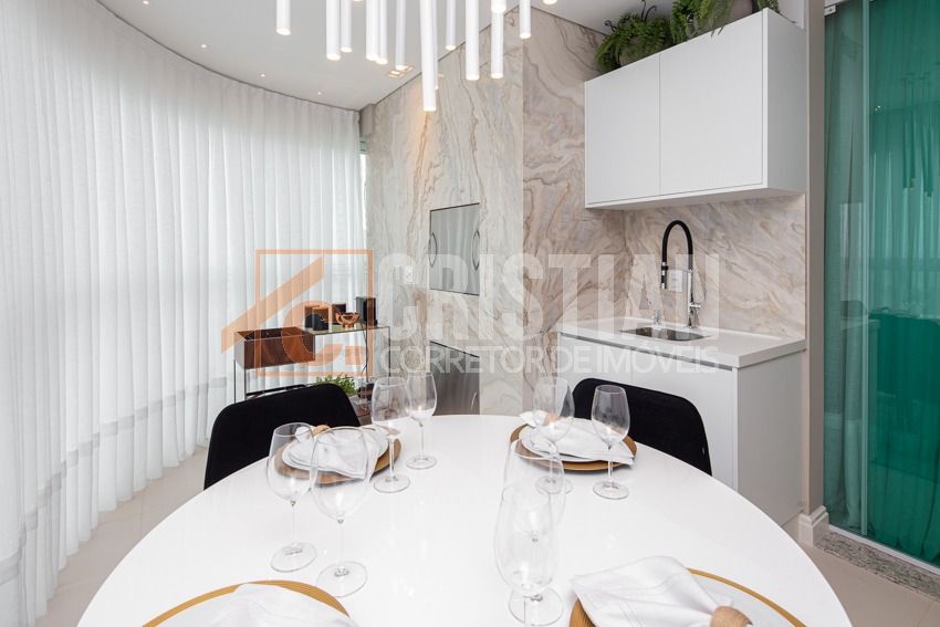 Apartamento à venda em Itapema no Edifício Praia de Ferrugem Residence
