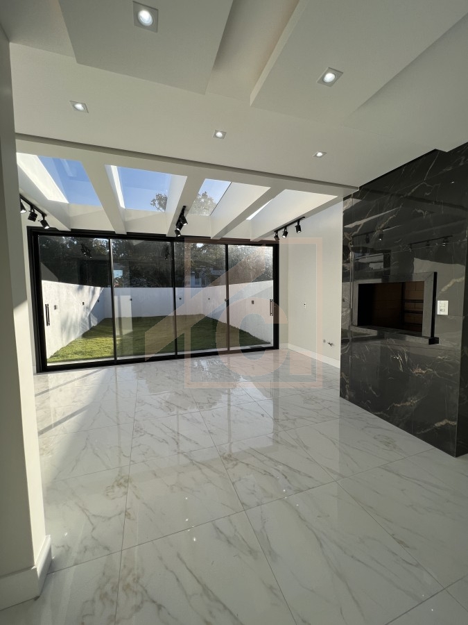 Sobrado à venda em Pato Branco no bairro Fraron