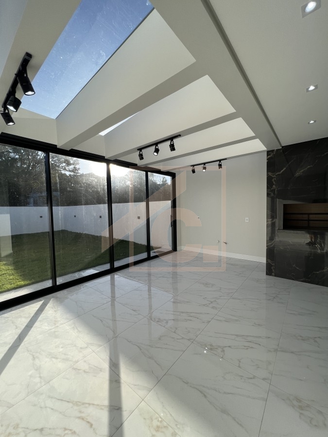 Sobrado à venda em Pato Branco no bairro Fraron