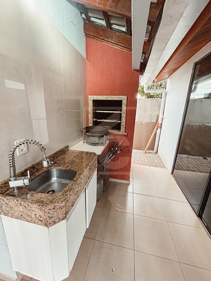 Casa à venda em Pato Branco, mobiliada com piscina bairro São Francisco