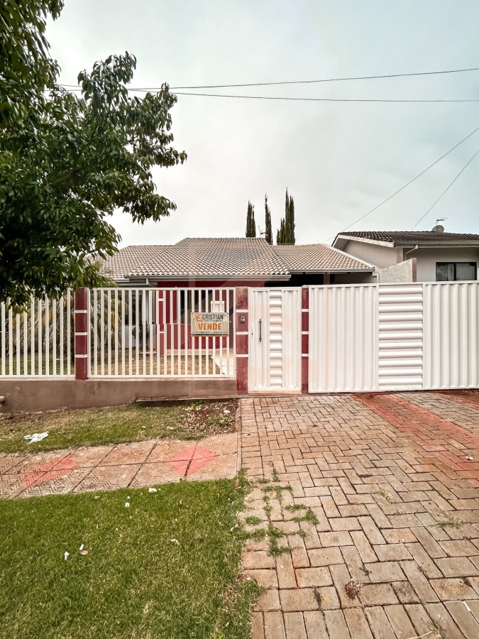 Casa à venda em Pato Branco, mobiliada com piscina bairro São Francisco