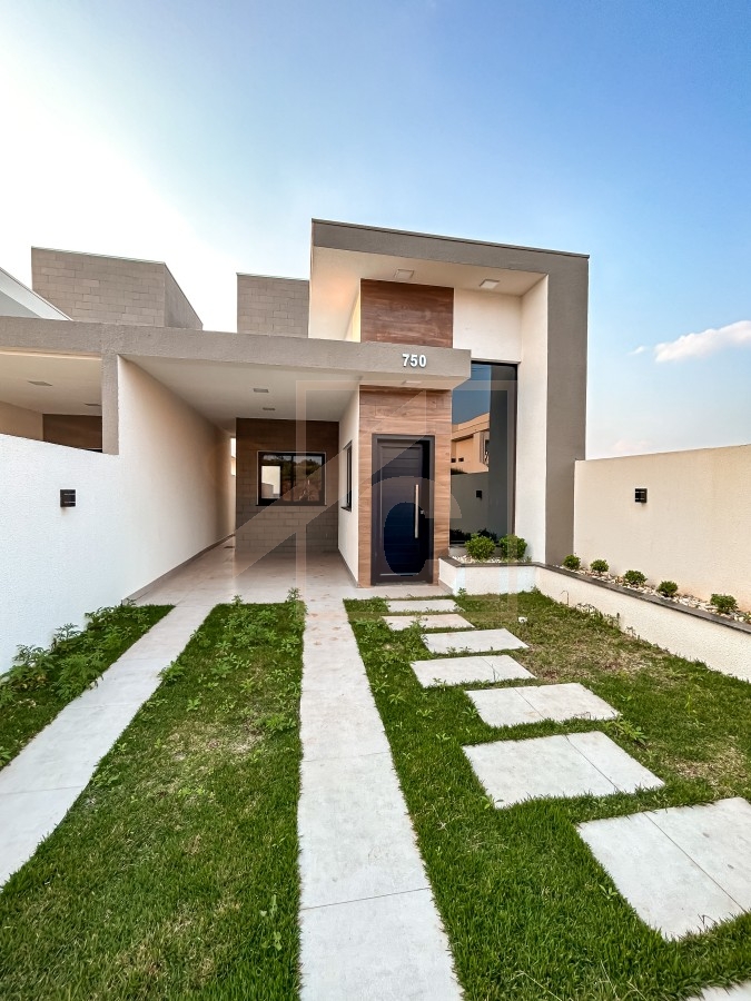 Casa à venda em Pato Branco com 3 quartos no bairro Fraron