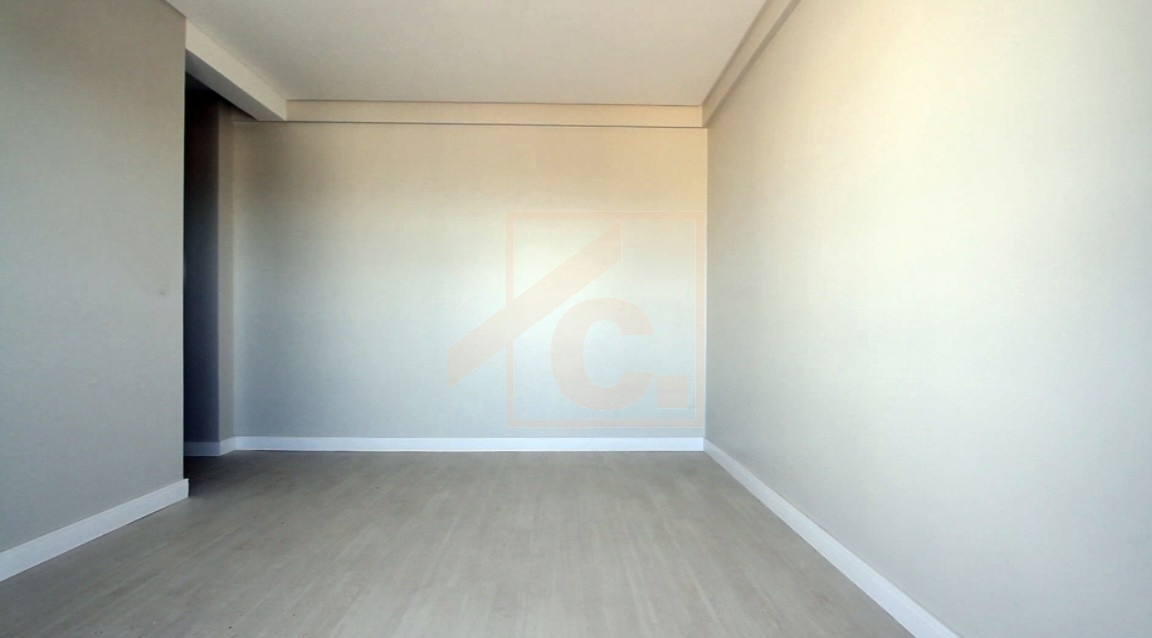 05 Apartamentos + Barracão no bairro Aeroporto