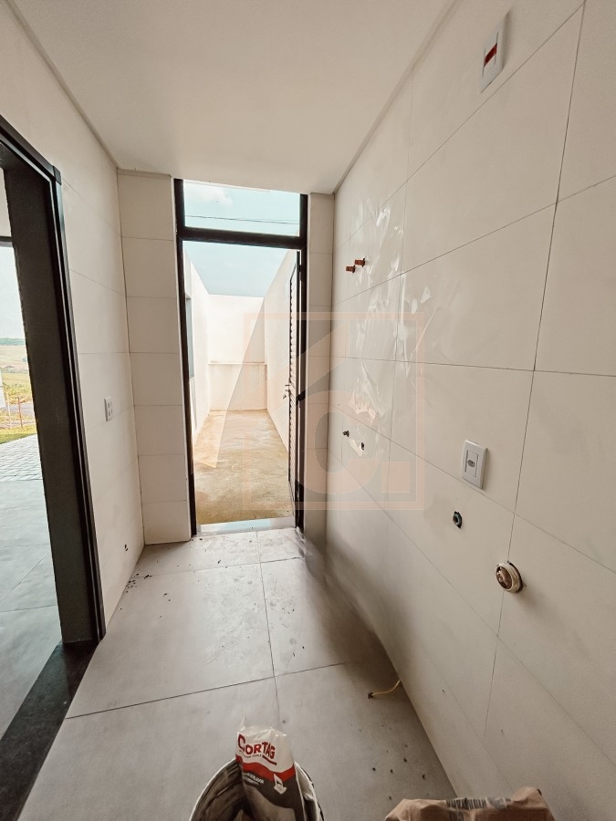 Sobrado à venda em Pato Branco com 1 Suíte + 2 quartos bairro Fraron