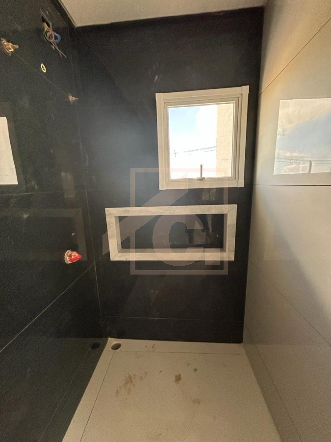 Sobrado à venda em Pato Branco com 1 Suíte + 2 quartos bairro Fraron