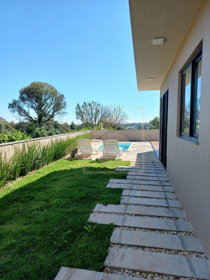 Casa à venda em Pato Branco no bairro São Francisco com 1 Suíte + 2 Quartos e Piscina