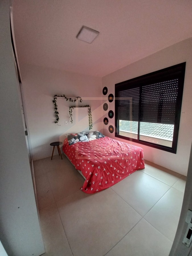 Casa à venda em Pato Branco no bairro São Francisco com 1 Suíte + 2 Quartos e Piscina
