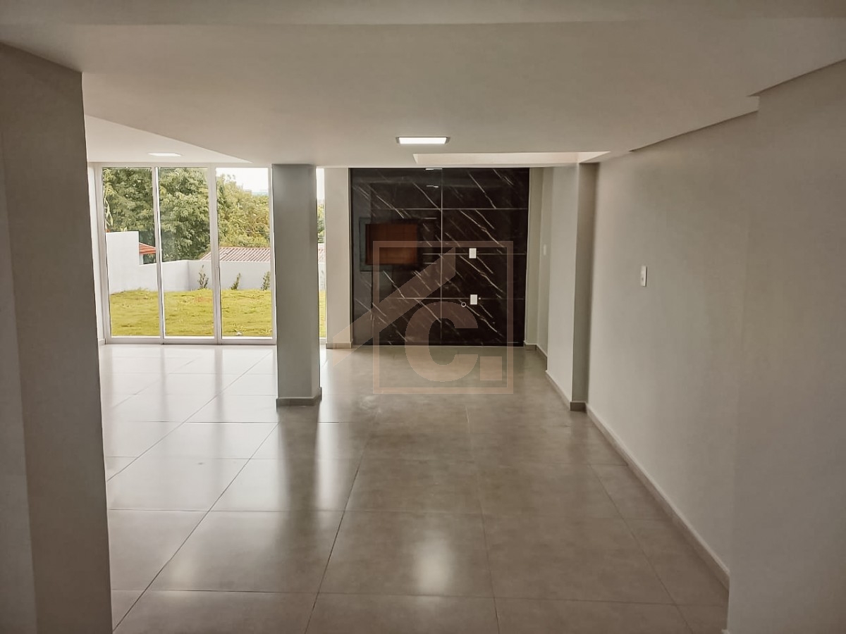 Casa à venda em Pato Branco com 1 suíte + 2 quartos no bairro Jardim Primavera