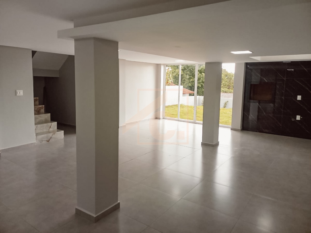Casa à venda em Pato Branco com 1 suíte + 2 quartos no bairro Jardim Primavera