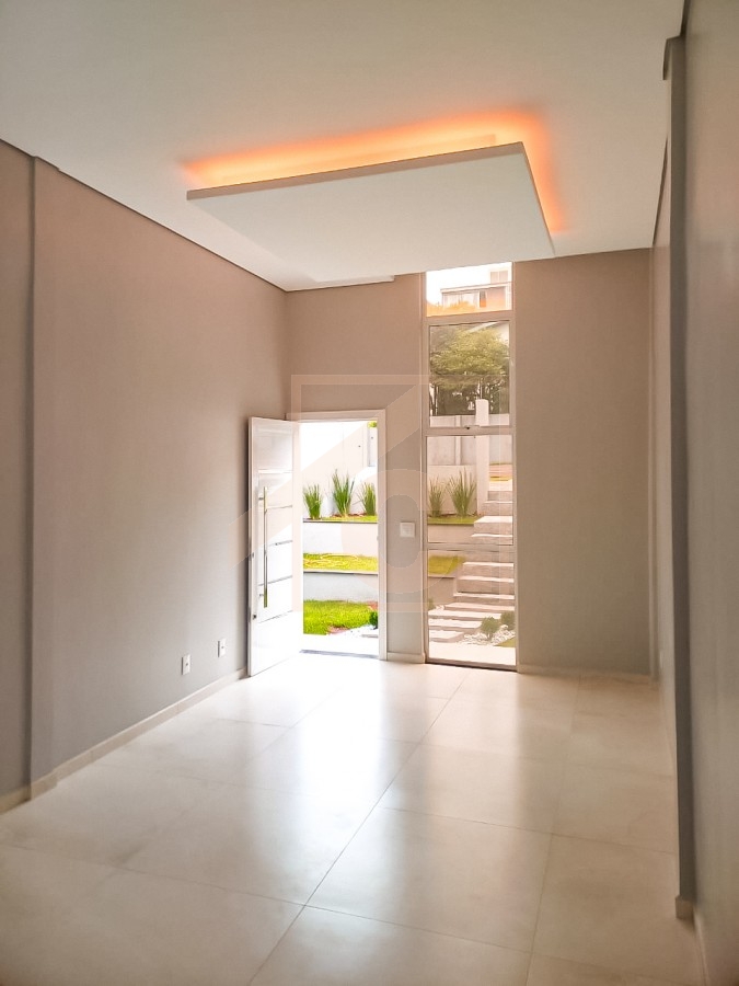 Casa à venda em Pato Branco com 1 suíte + 2 quartos no bairro Jardim Primavera