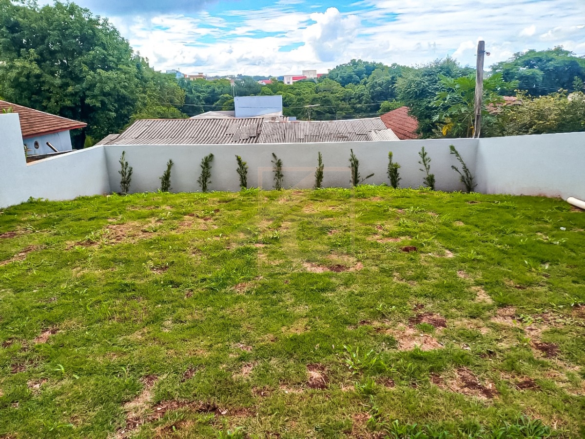 Casa à venda em Pato Branco com 1 suíte + 2 quartos no bairro Jardim Primavera