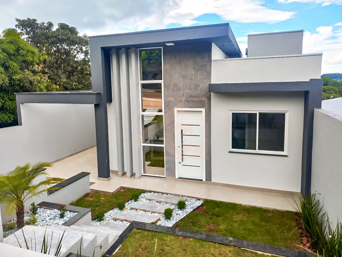 Casa à venda em Pato Branco com 1 suíte + 2 quartos no bairro Jardim Primavera