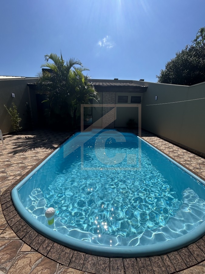 Casa à venda em Pato Branco com piscina no Bairro La Salle