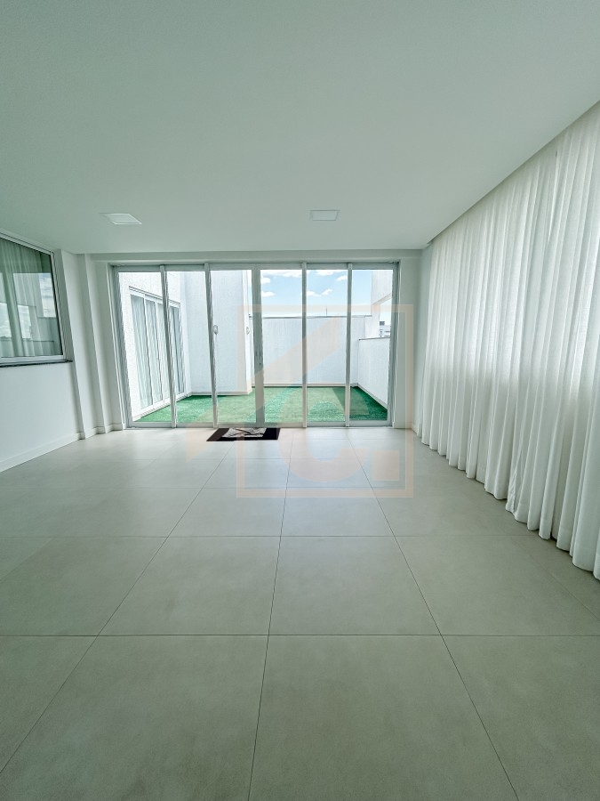 Apartamento à venda em Pato Branco no Ed. Octaviano Marcante 