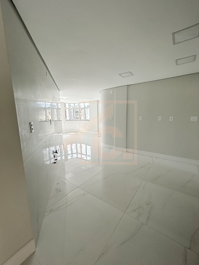 Apartamento à venda em Pato Branco no Ed. Alice Sartor
