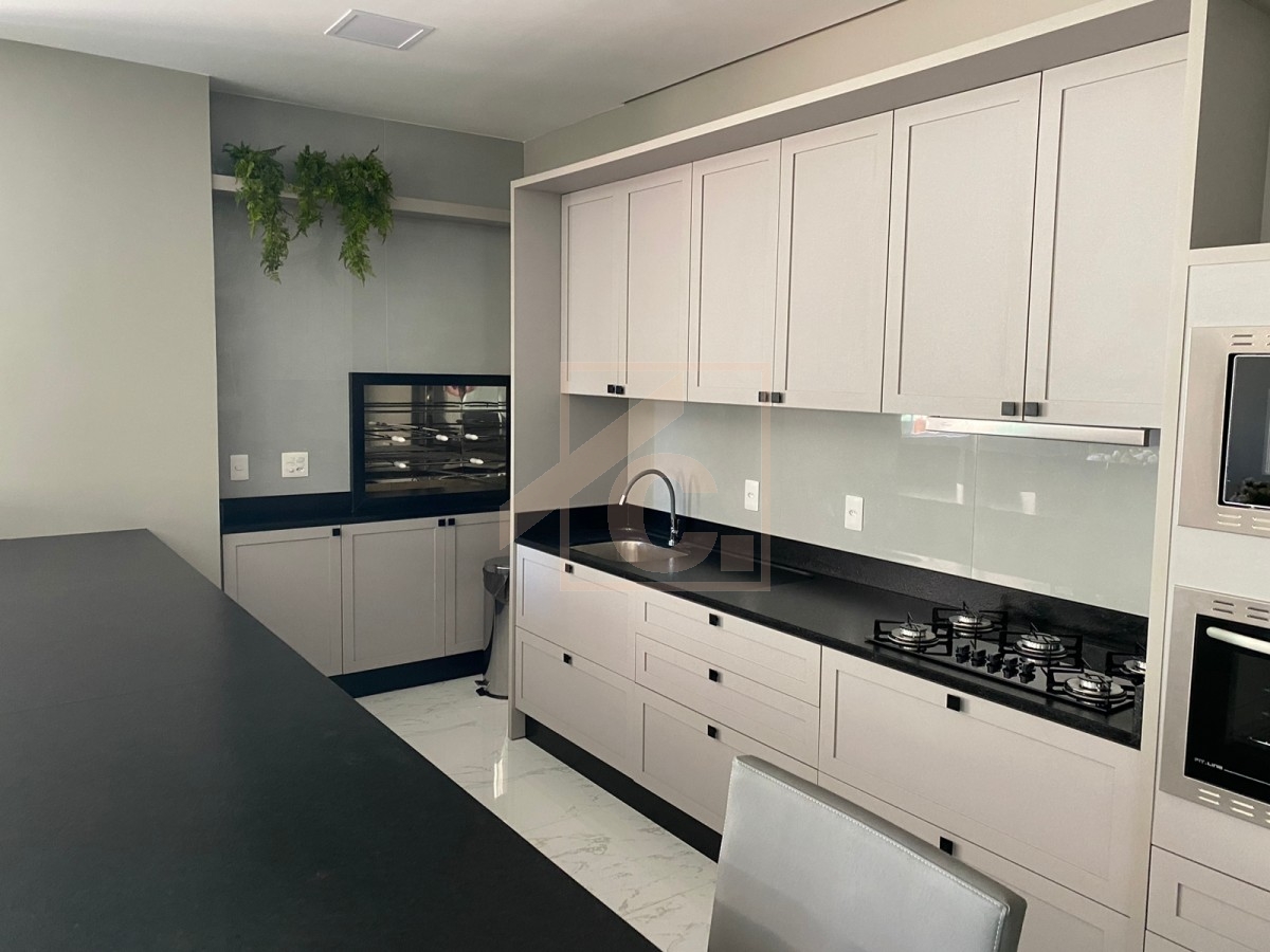 Apartamento Ed. Sunset Boulevard Residence