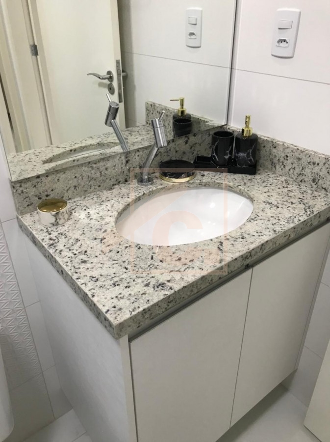 Apartamento Mobiliado Residencial Morada Regia com 1 Suíte + 2 Quartos.