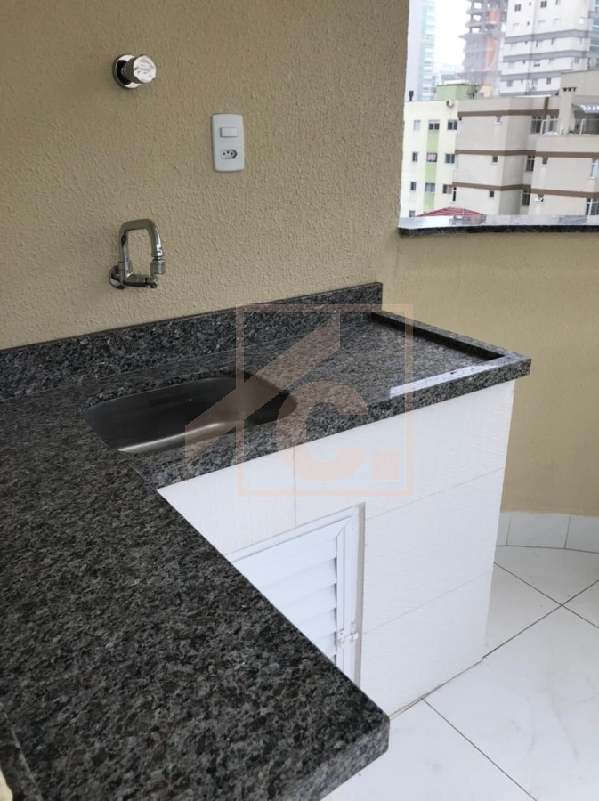 Apartamento Mobiliado Residencial Morada Regia com 1 Suíte + 2 Quartos.