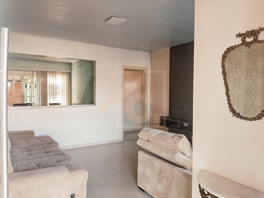 Casa à venda em Pato Branco com 1 Suíte + 2 Quartos e Piscina  no bairro Jardim das Américas