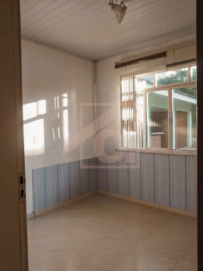 Casa à venda em Pato Branco com 1 Suíte + 2 Quartos e Piscina  no bairro Jardim das Américas