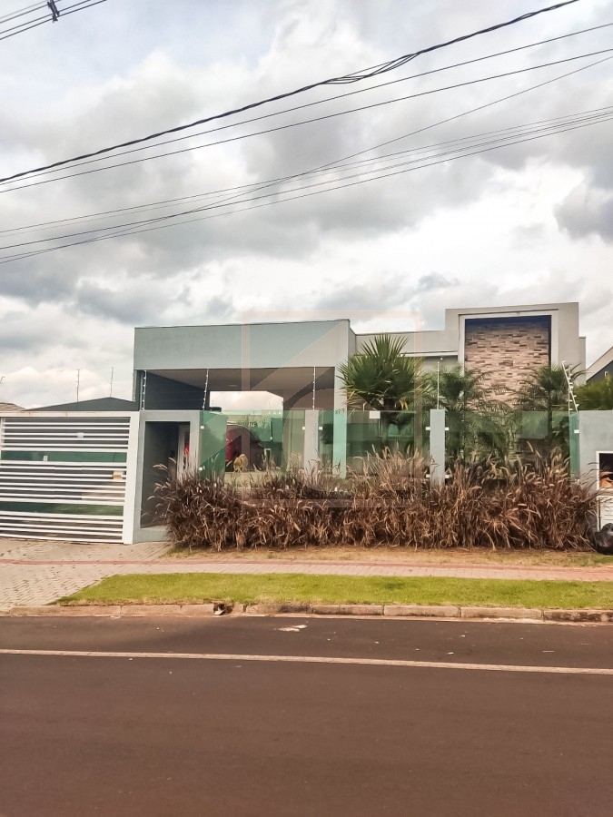 Casa à venda em Pato Branco no bairro São Francisco mobiliada e com piscina