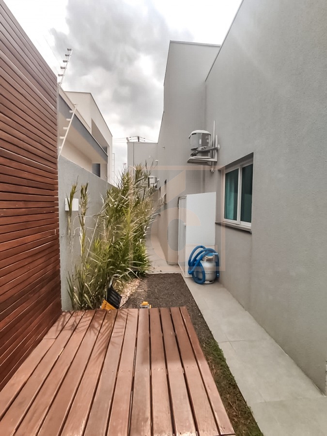 Casa à venda em Pato Branco no bairro São Francisco mobiliada e com piscina