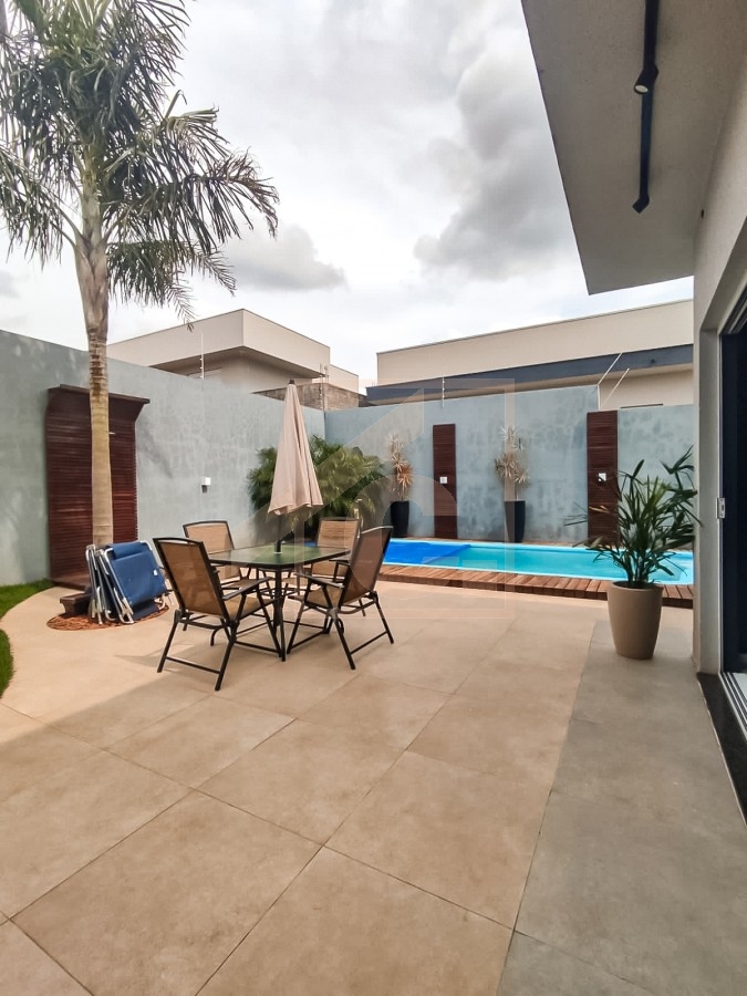 Casa à venda em Pato Branco no bairro São Francisco mobiliada e com piscina