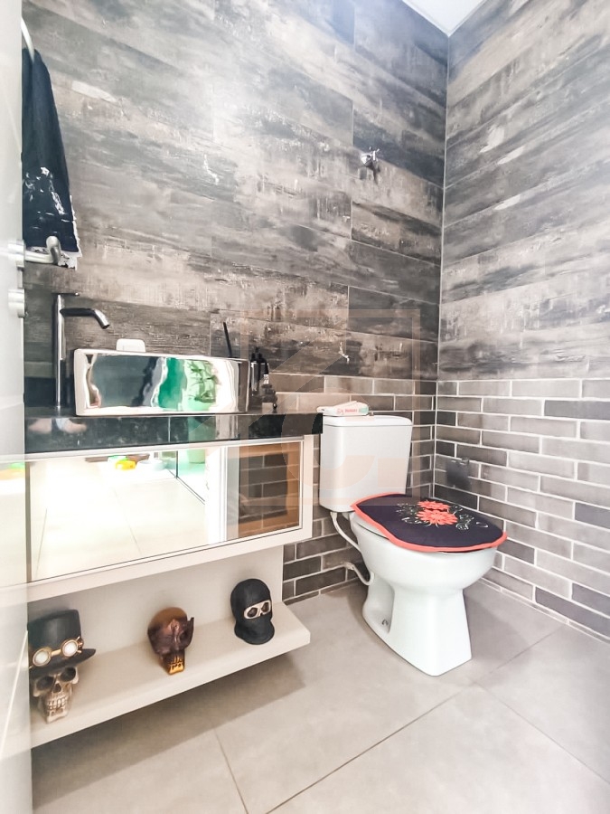 Casa à venda em Pato Branco no bairro São Francisco mobiliada e com piscina