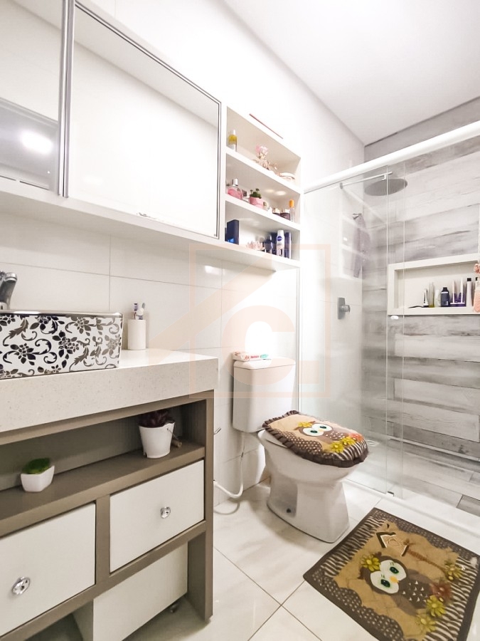 Casa à venda em Pato Branco no bairro São Francisco mobiliada e com piscina