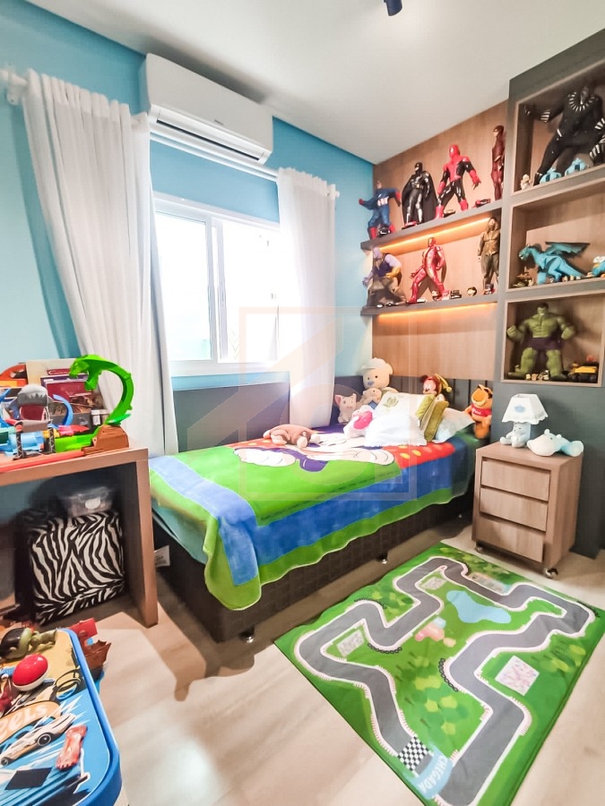 Casa à venda em Pato Branco no bairro São Francisco mobiliada e com piscina