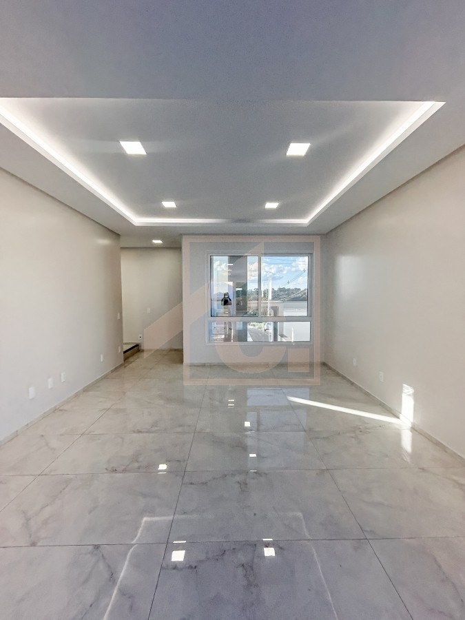 Sobrado Alto Padrão à venda em Pato Branco no bairro São Francisco com 03 Suítes