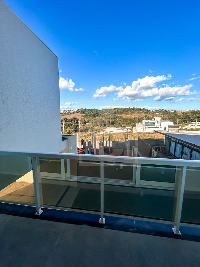 Sobrado Alto Padrão à venda em Pato Branco no bairro São Francisco com 03 Suítes