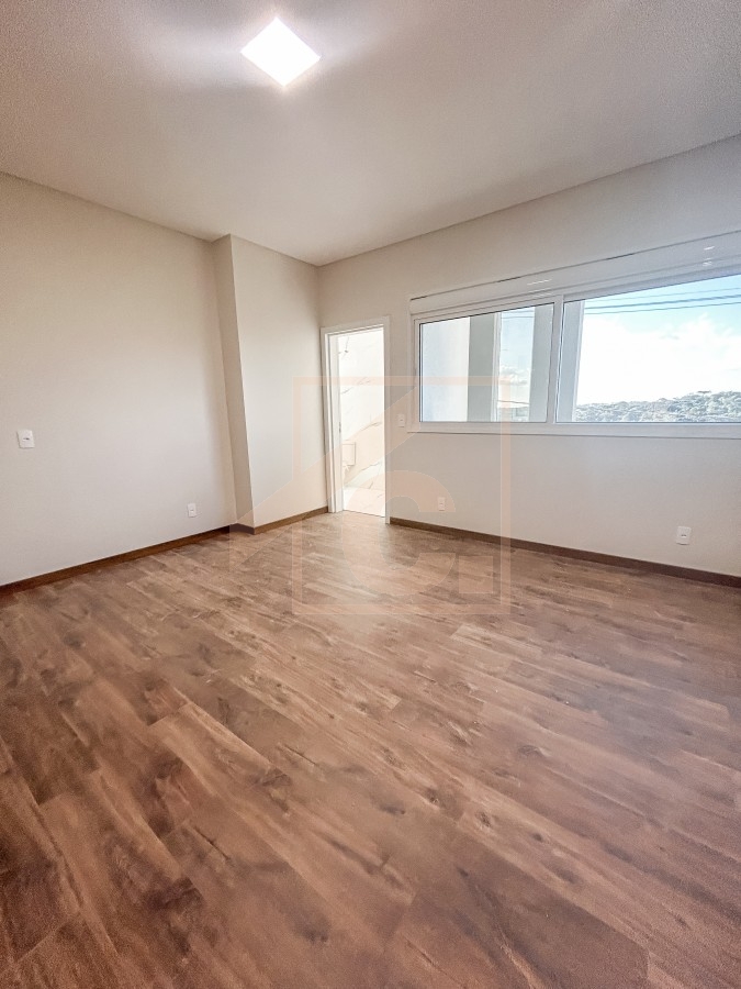 Sobrado Alto Padrão à venda em Pato Branco no bairro São Francisco com 03 Suítes