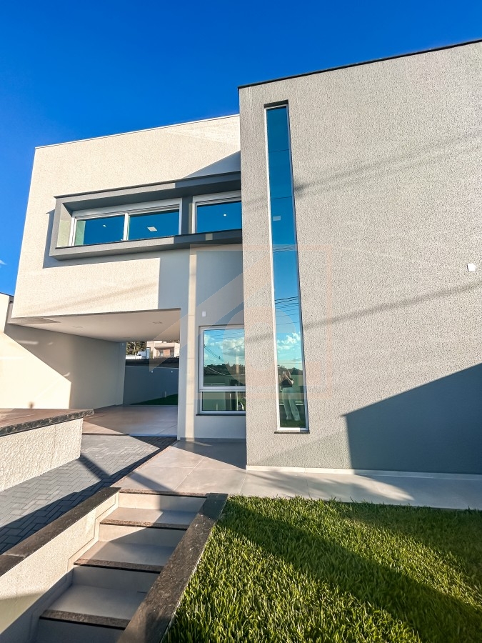 Sobrado Alto Padrão à venda em Pato Branco no bairro São Francisco com 03 Suítes