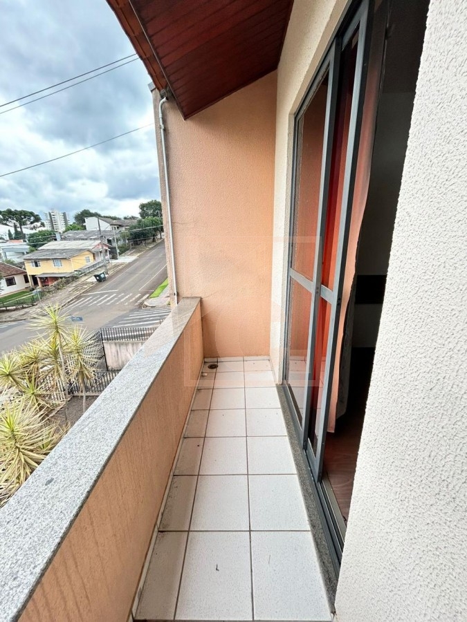 Sobrado à venda em Pato Branco com 03 quartos bairro Brasília. 