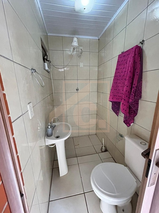 Sobrado à venda em Pato Branco com 03 quartos bairro Brasília. 