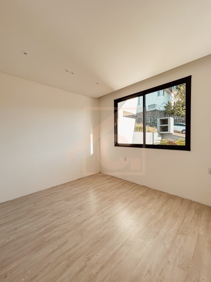 Casa à venda em Pato Branco com 3 Suítes no bairro Menino Deus