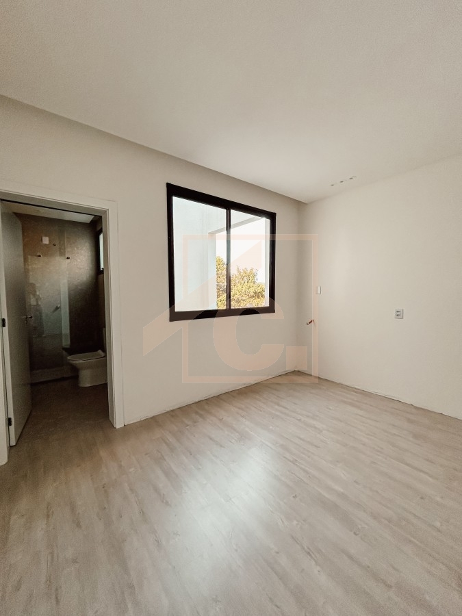 Casa à venda em Pato Branco com 3 Suítes no bairro Menino Deus