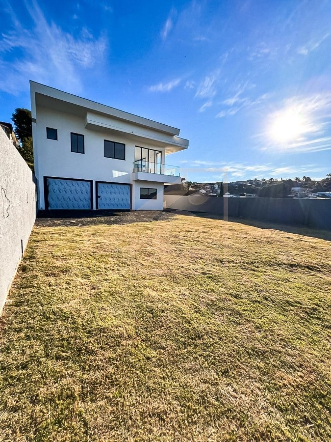 Casa à venda em Pato Branco com 3 Suítes no bairro Menino Deus