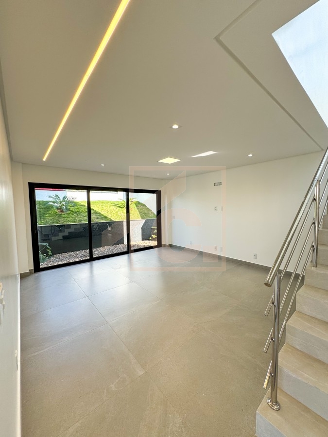 Casa alto padrão à venda em Pato Branco no bairro São Francisco com 3 Suítes 